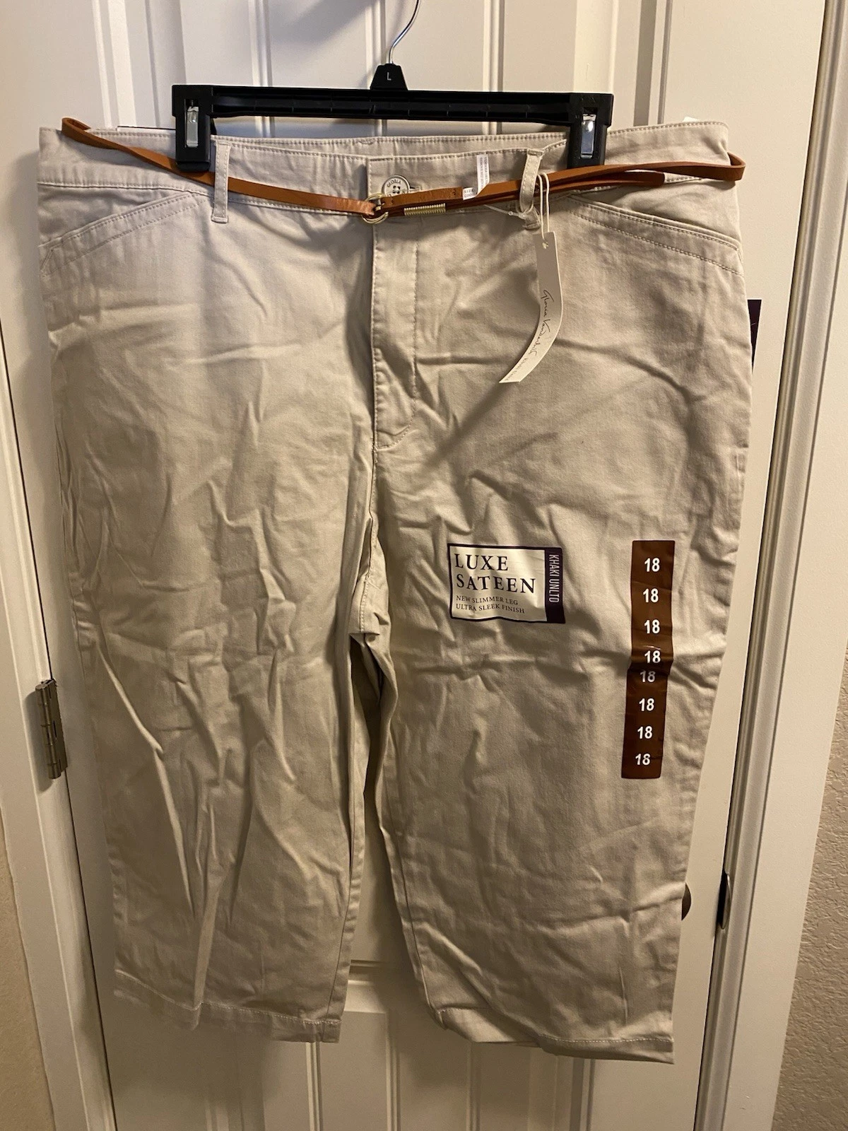 NWT Gloria Vanderbilt 18 Capri Pants Khaki Luxe Sateen Stretch Capris Slacks