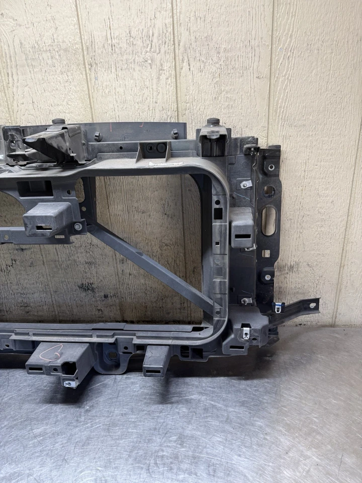 Conjunto de soporte de núcleo de radiador 15-18 GM SIERRA SILVERADO 1500 OEM Foto 4 de 4