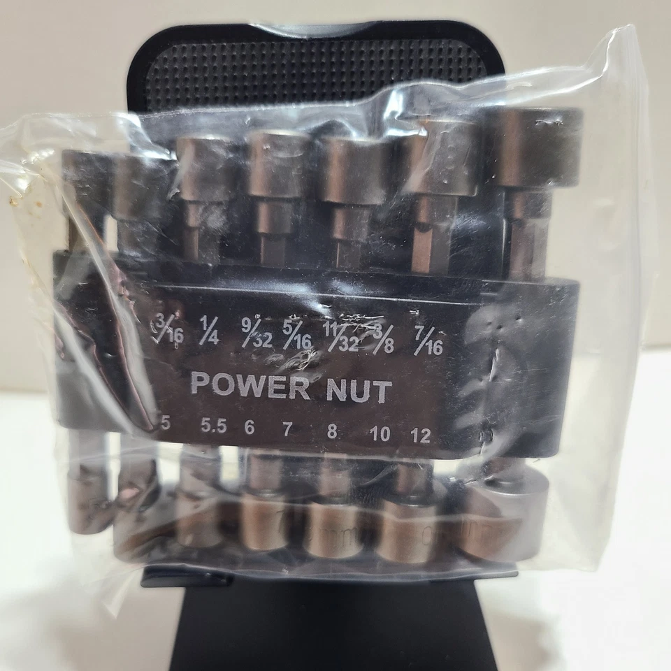 14 Piece Magnetic Socket Set with Hex Shank Screwdriver and Lengthening Adapters - Image 2 of 4