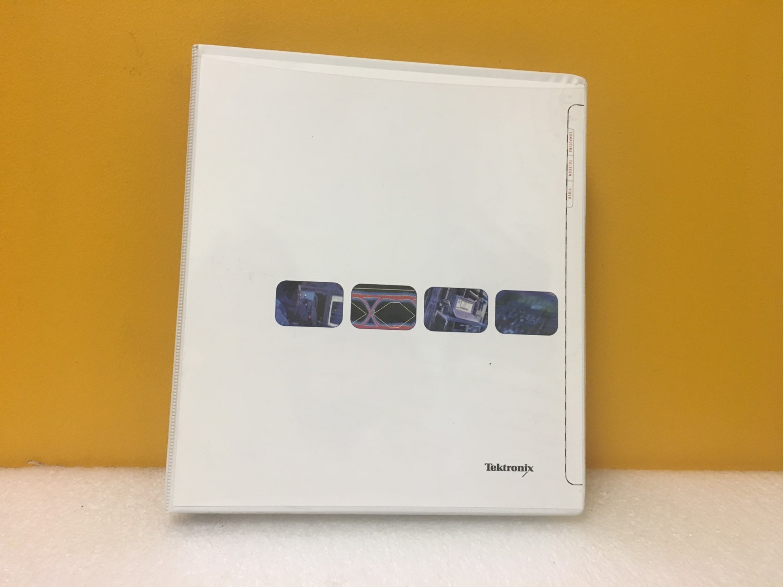Tektronix 071-0381-01 TDS3000 Series Digital Phosphor Oscilloscopes ...