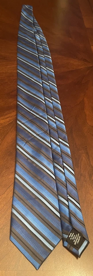 Apt. 9 Blue Black 100% Polyester Men’s Neck Tie Made In China - Image 3 of 4