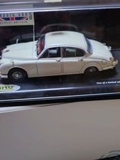 VITESSE 1/43 Daimler 2.5 V8 Model Car ( Edition of 1368)