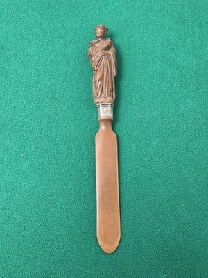Antiker geschnitzter Obstholz Holz St Augustyn polnischer Buchseitenwender