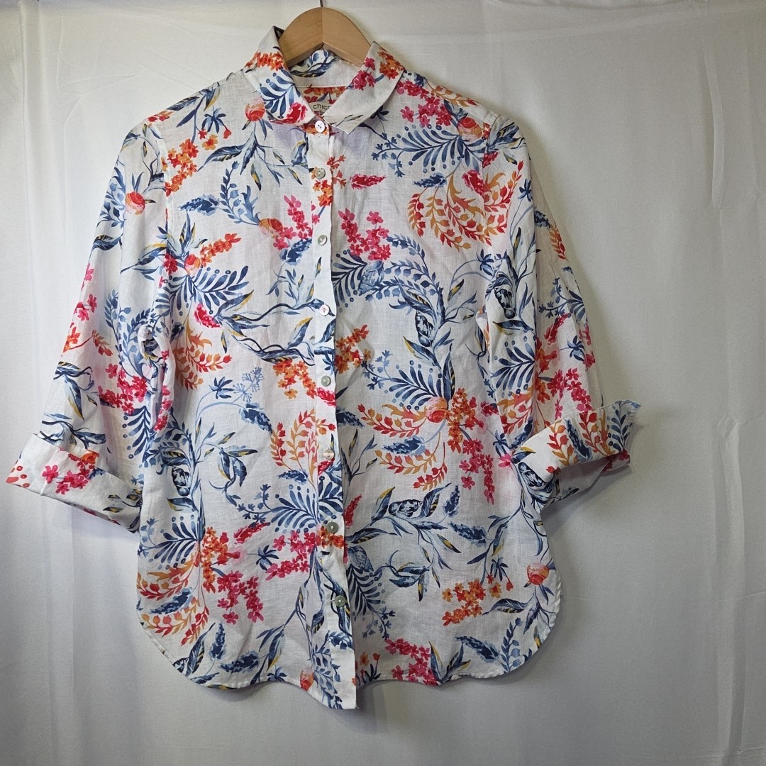 Chico’s 100% Linen Floral Button Front Shirt Women’s Size 1 Medium Roll Tab Slee