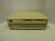 Vintage Tandy 1000 TL MPN:25-1601 Computer Powers On Sold As Is 