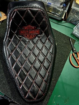 Single Solo Seat To Suit Harley Bobber Chopper 