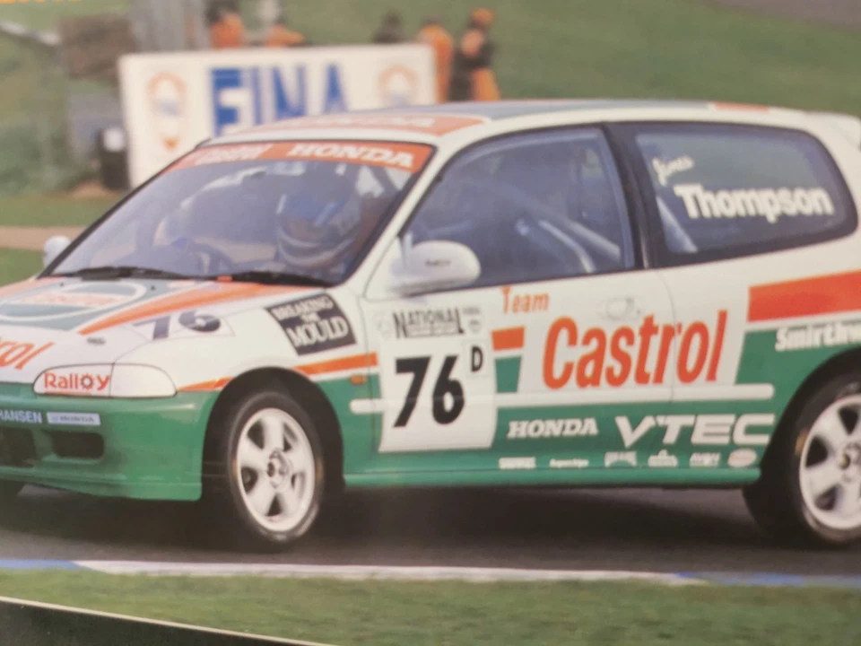 Hasegawa 20284 1/24 Scale Model Car Kit Team Castrol Honda Civic VTi EG6 - Immagine 2 di 4