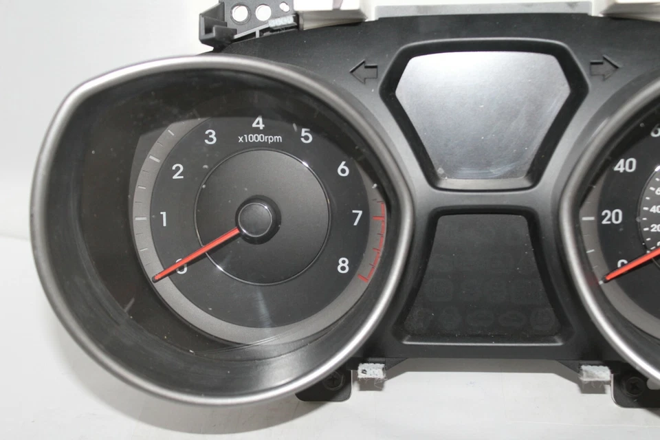 Medidores de painel de instrumentos velocímetro 2012 Hyundai Elantra 47.303 milhas - Imagem 2 de 4