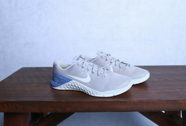 nike metcon 4 atmosphere grey