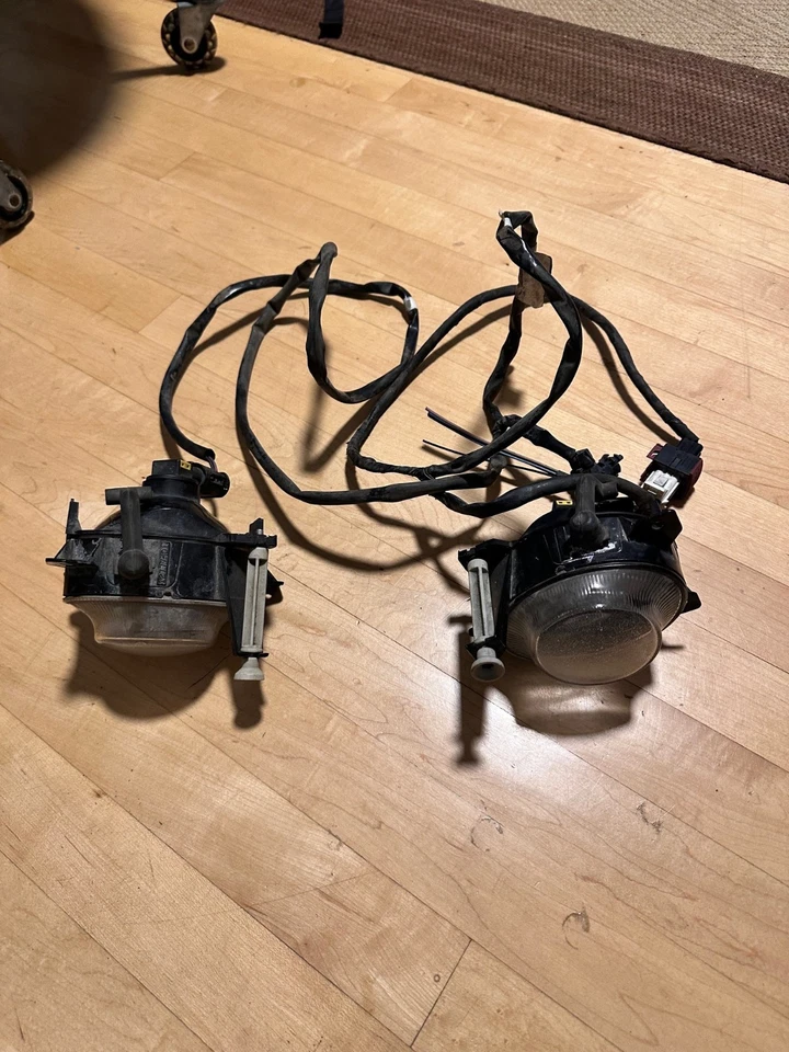 Faros antiniebla y arnés completo izquierdo y derecho Saab 9-3, 9-5 OEM Foto 3 de 3