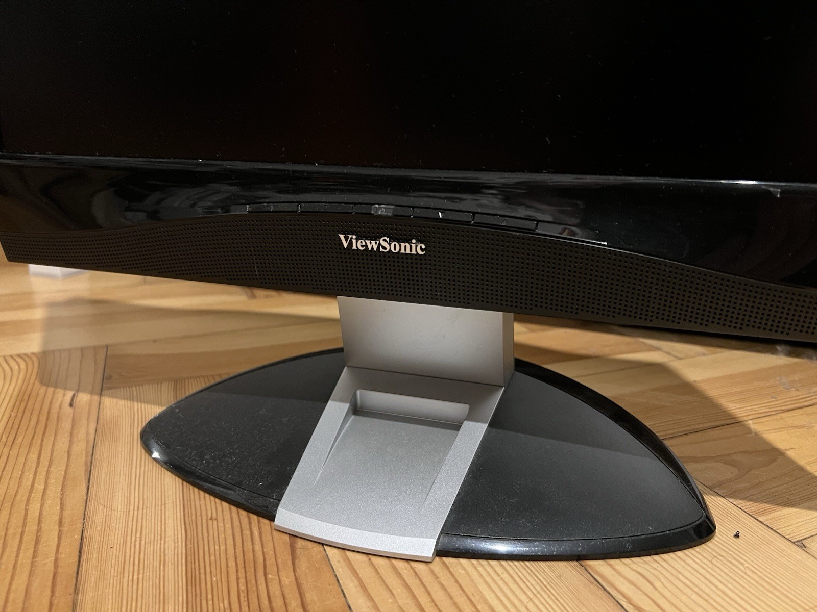 Monitor ViewSonic VX1935WM-3 TFT 19" Usato foto 3