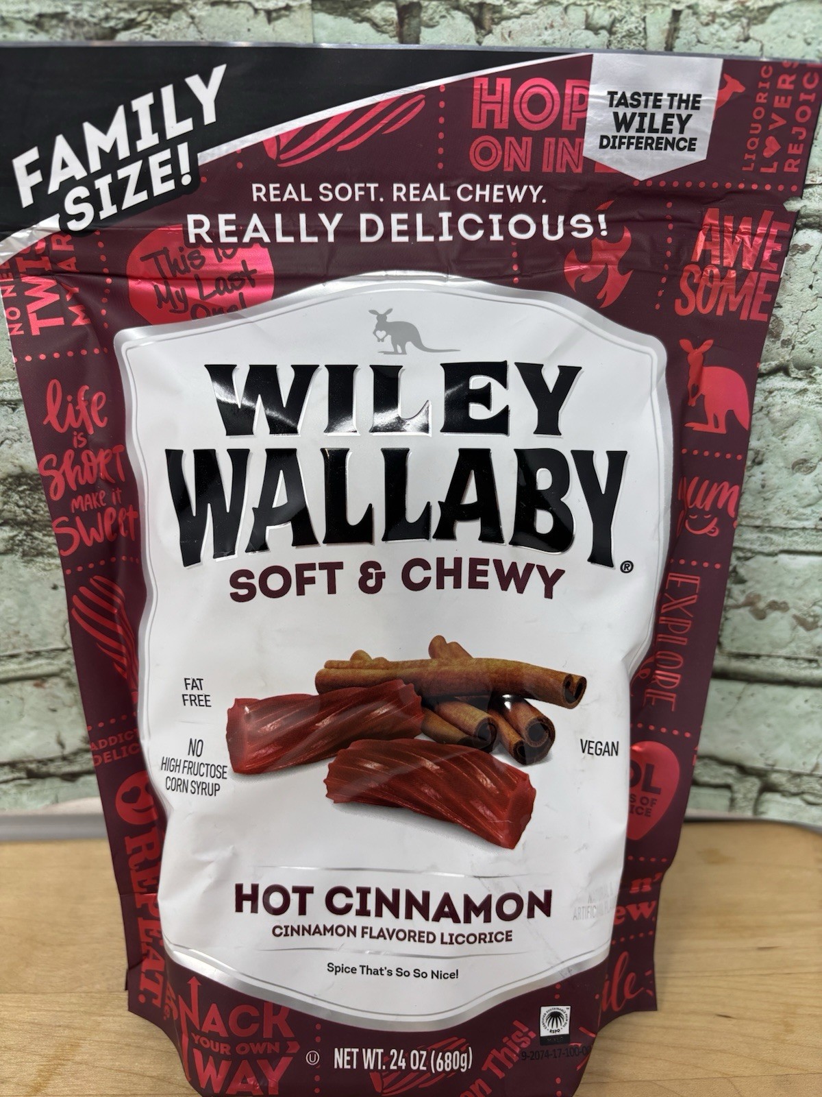 24oz Wiley Wallaby Hot Cinnamon Licorice Soft Chewy Vegan Gourmet Family Size