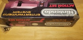 Nintendo NES Action Set Console Complete In Box w/ Mario Duck Hunt & Zapper-Read