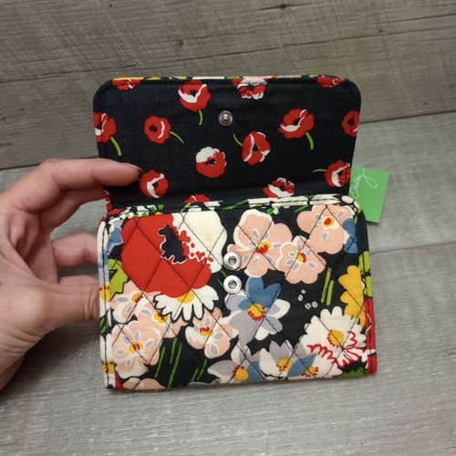 Vera Bradley Euro Wallet POPPY FIELDS New with Tags Tri-Fold - Picture 2 of 13
