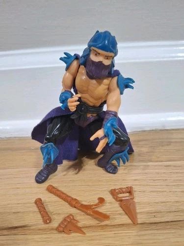 TMNT Shredder Action Figure Ninja Turtles Vintage 1988 Cape Belt Weapons