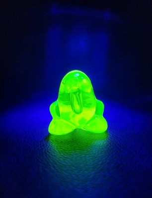 VTG EGGY Neon Yellow Clear ICE Gogos Crazy Bones Classic Original 1996 Beautiful