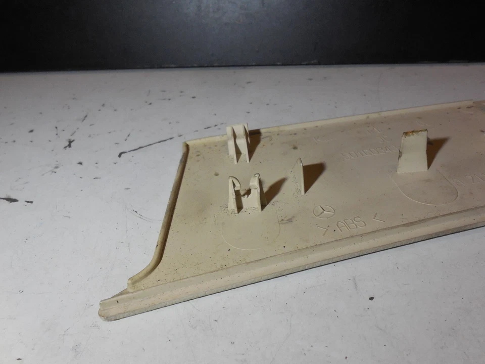 Cubierta reposabrazos delantero izquierdo embellecedor A2117270128 03-09 mercedes-benz w211 e500 e350 Foto 3 de 4