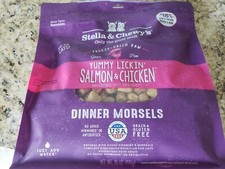 Stella and Chewy's Freeze-Dried Raw Salmon Chicken Dinner Morsels for Cats 18 oz