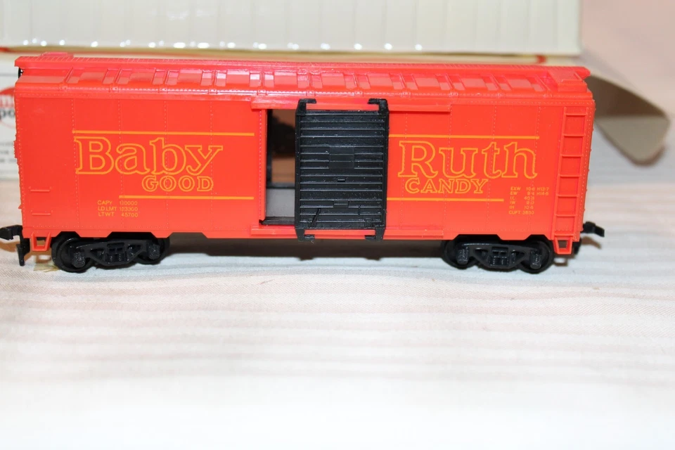 HO Scale Model Power, 40' Box Car, Baby Ruth Good Candy, Orange, #8002 - Image 3 of 3