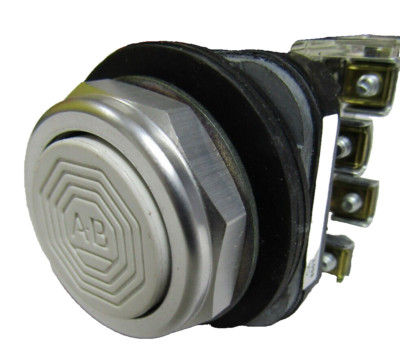   NEW ALLEN BRADLEY 800T-A5A WHITE FLUSH HEAD PUSHBUTTON WITH 800T-XA CONTACT