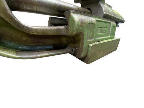 Leinen Profi Massiv Schraubstock Spannweite 255mm Backenbreite 150mm 48974 - Bild 9 von 10