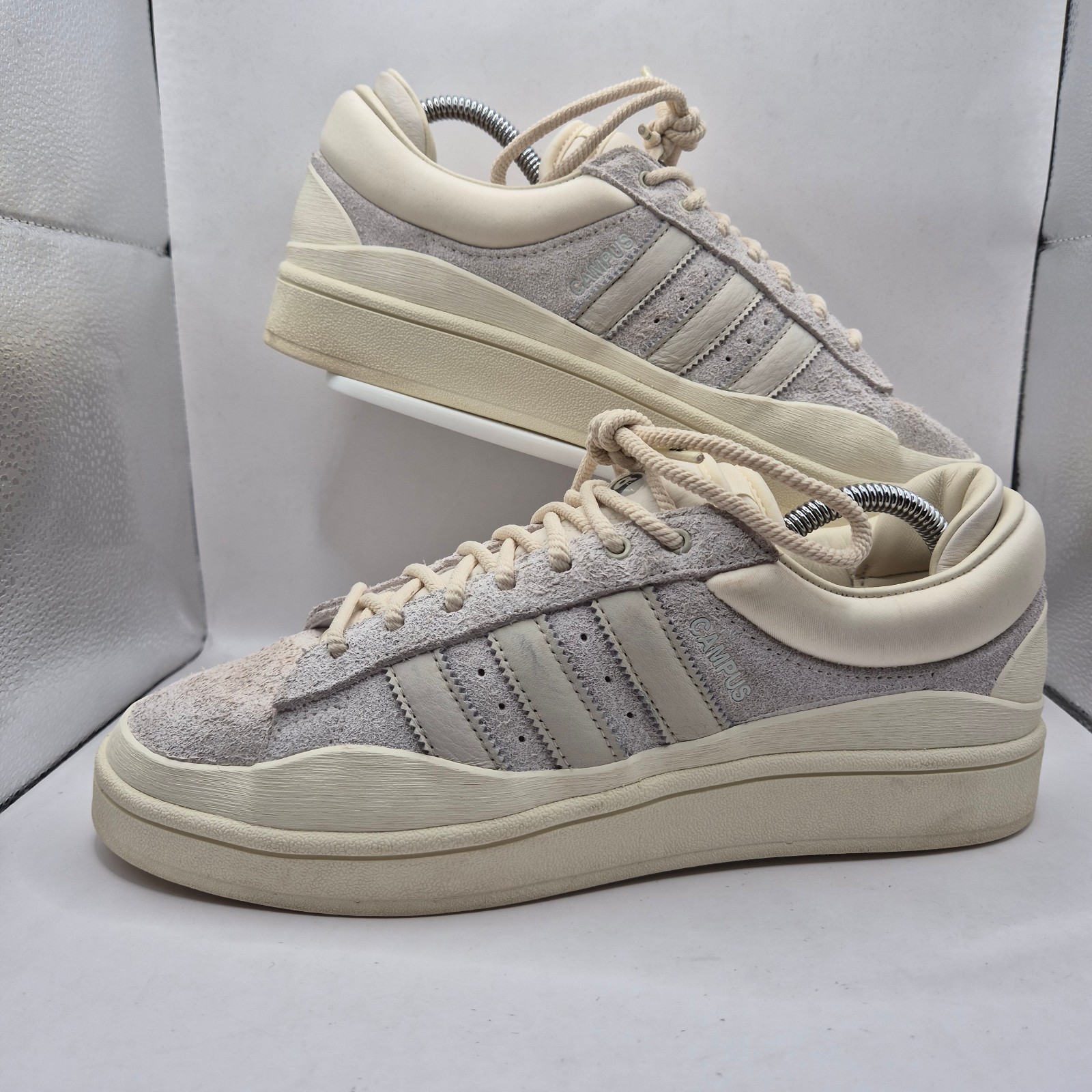 Adidas Campus 00s x Bad Bunny Entrenadores Nube Blanco Gamuza Para hombres Reino Unido Talla 9 FZ5823