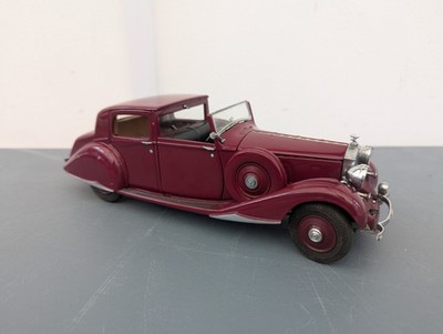 The Danbury Mint 1938 Rolls Royce Phantom III Made In 1991 1:24 Die Cast Car