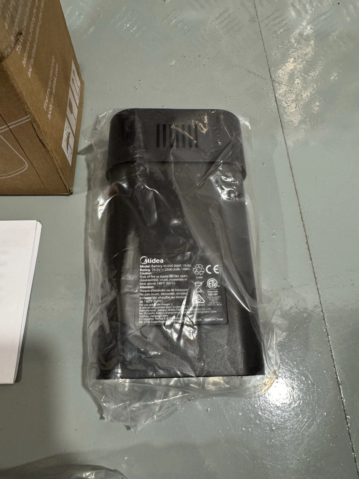 Nilfisk VU200 Battery & Charger Stick Vacuum Charger Kit Brand New In Box 6
