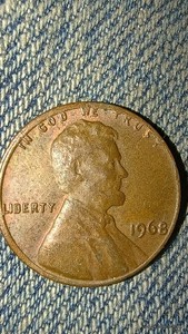 1968 Lincoln Memorial Small Cent Penny Philadelphia No Mint Mark BN Copper