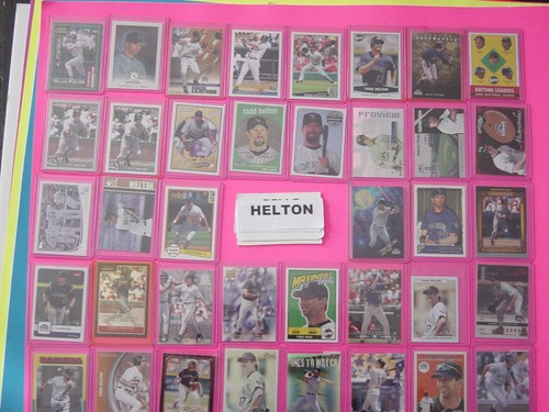 LOTE ENORME DE TARJETAS DE BÉISBOL TODD HELTON 119CT SIN ENGAÑOS TOP LOADERS MARCAS DE VARIOS AÑOS - Imagen 2 de 3