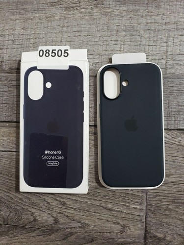 Apple iPhone 16 Silicone Case with MagSafe and Camera Control