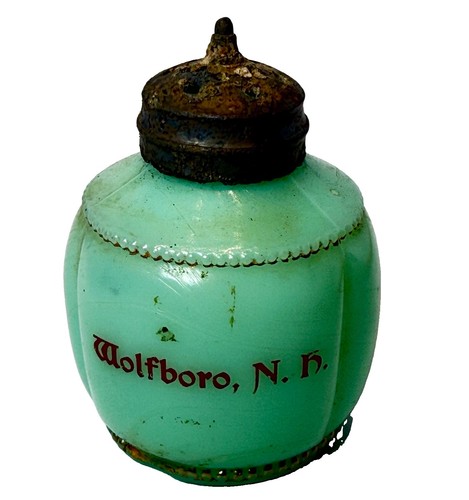 WOLFBORO NH NEW HAMPSHIRE Uranium Custard Souvenir ANTIQUE TRINKET SHAKER
