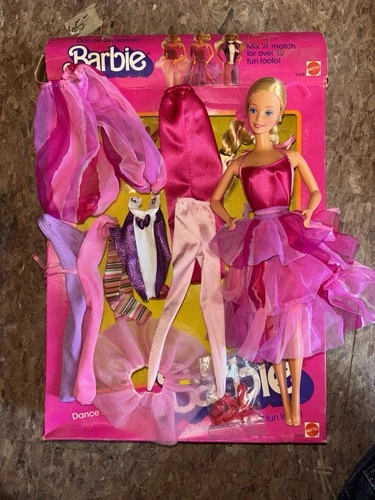 OPEN BOX VINTAGE 1984 DANCE SENSATION BARBIE GIFT SET w/FASHIONS!