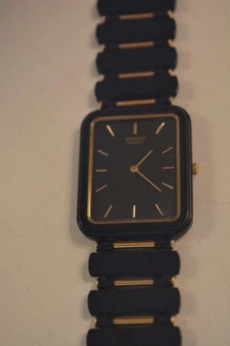 Vintage 1980's SEIKO Men's Tank Black & Gold Metal Links Wrist Watch 7320-5980