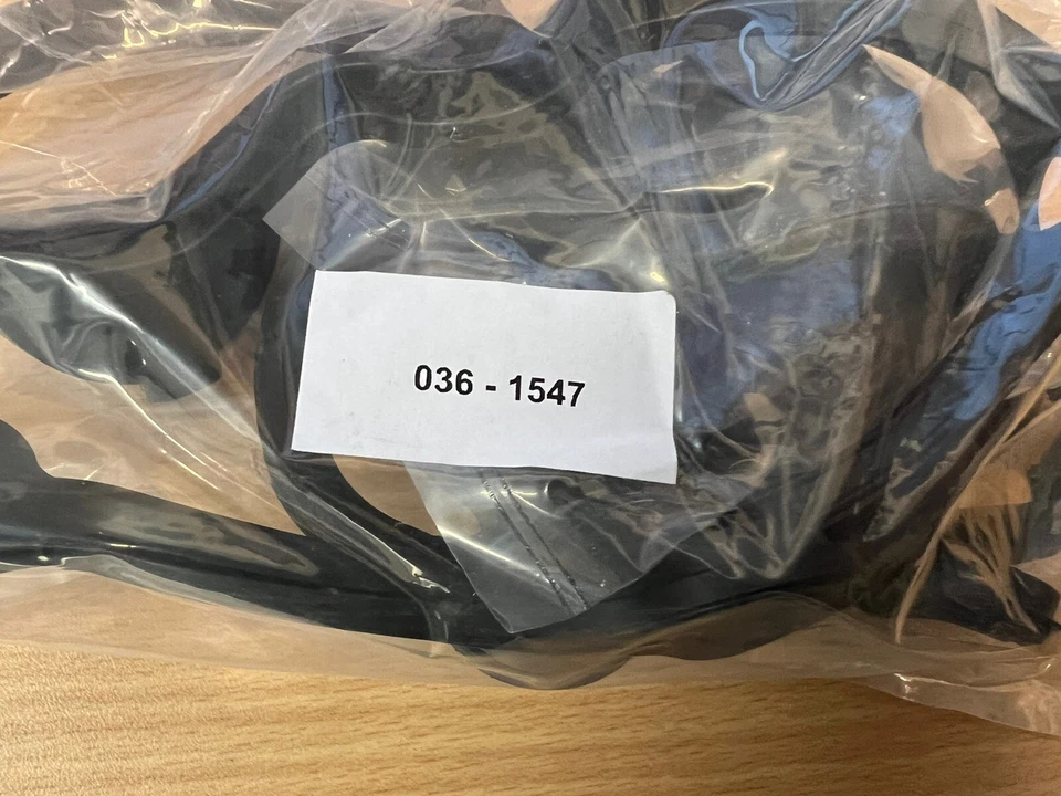 Engine Valve Cover Gasket Set Beck/Arnley 036-1547 - Image 3 of 3