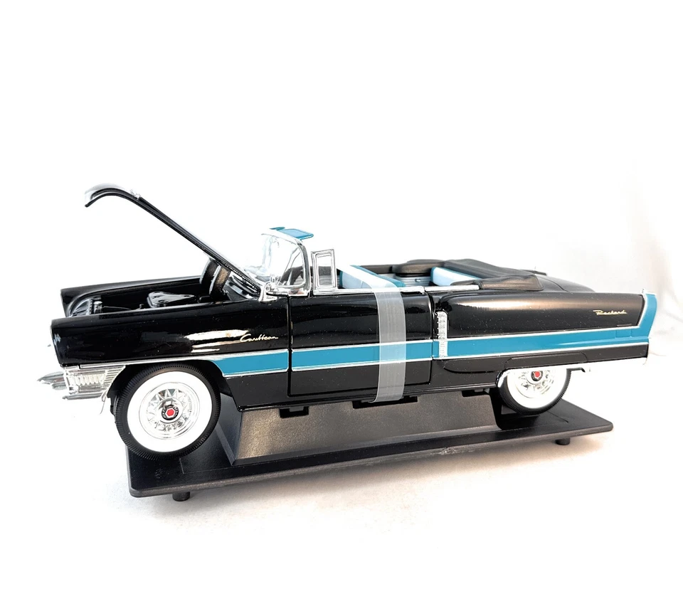 1955 年帕卡德加勒比可转换黑色/蓝色 1/18 模型公路签名 96128-3J — 第 3/4 张图片