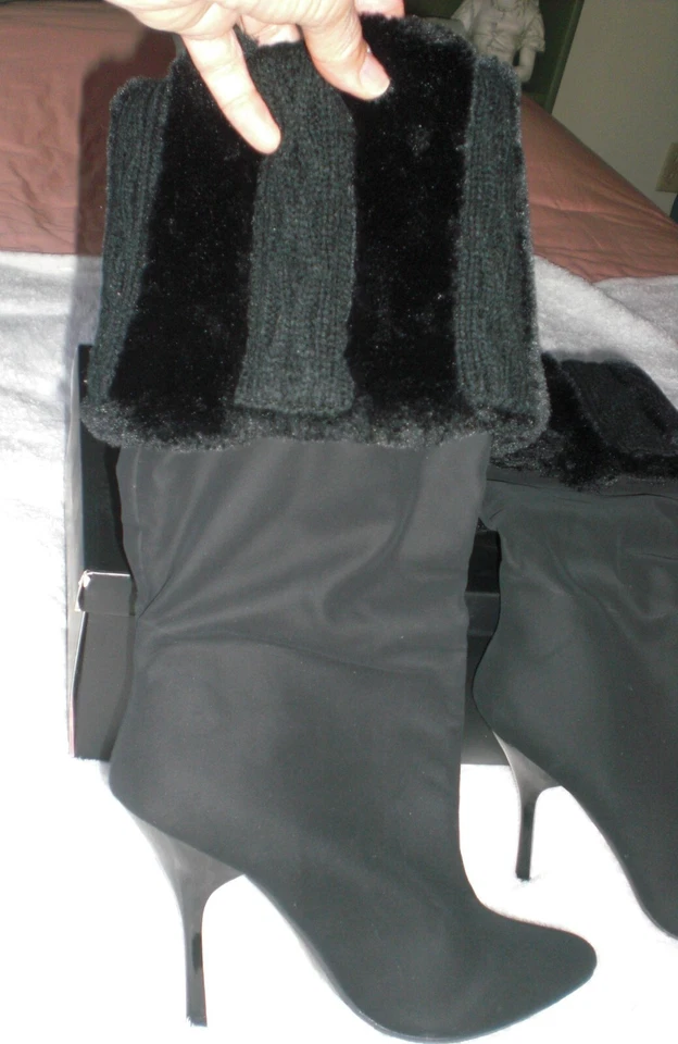 Nina NY Black Platform Stiletto Heel Boots w/ Fold Over Faux Fur 10M - Image 4 of 4