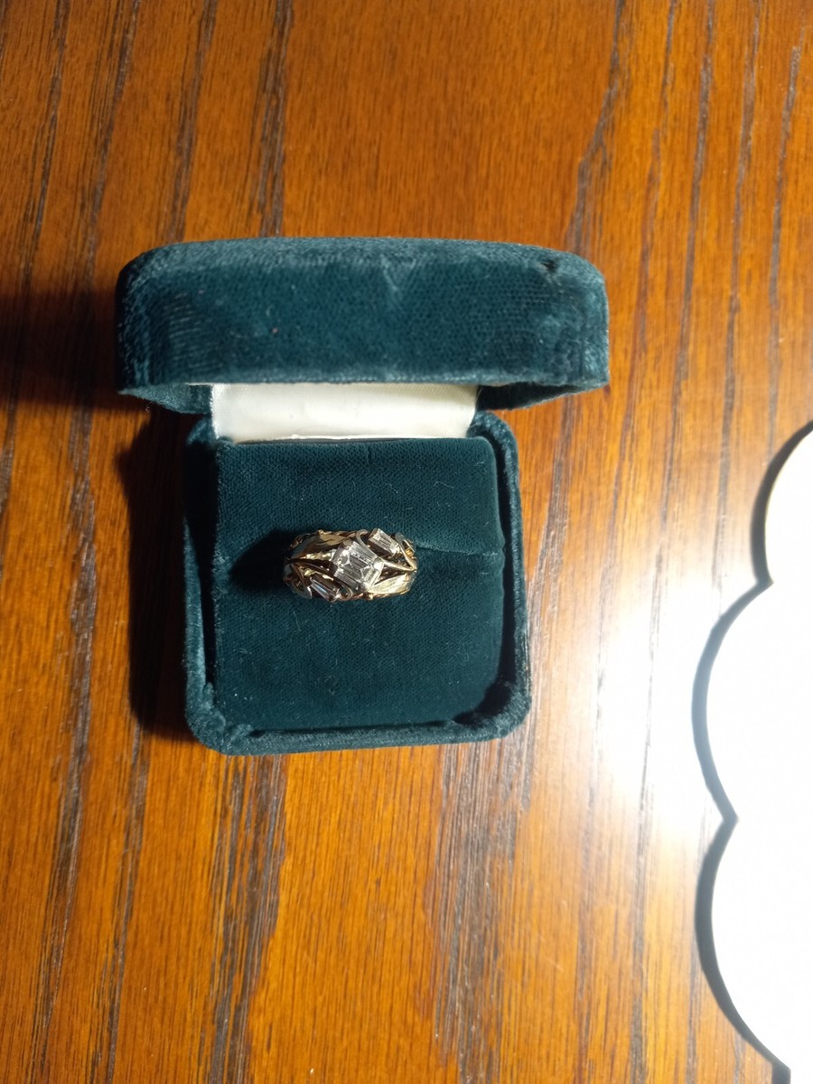 EMERALD CUT 1 TWC CUSTOM DESIGN 14K WHITE AND YELLOW GOLD APPRAISED $3,200. USA.