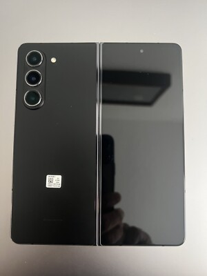 SAMSUNG Galaxy Z Fold5 SCG22 512GB ブラック Galaxy Z Fold5 au版 512GB ファントムブラック SCG22