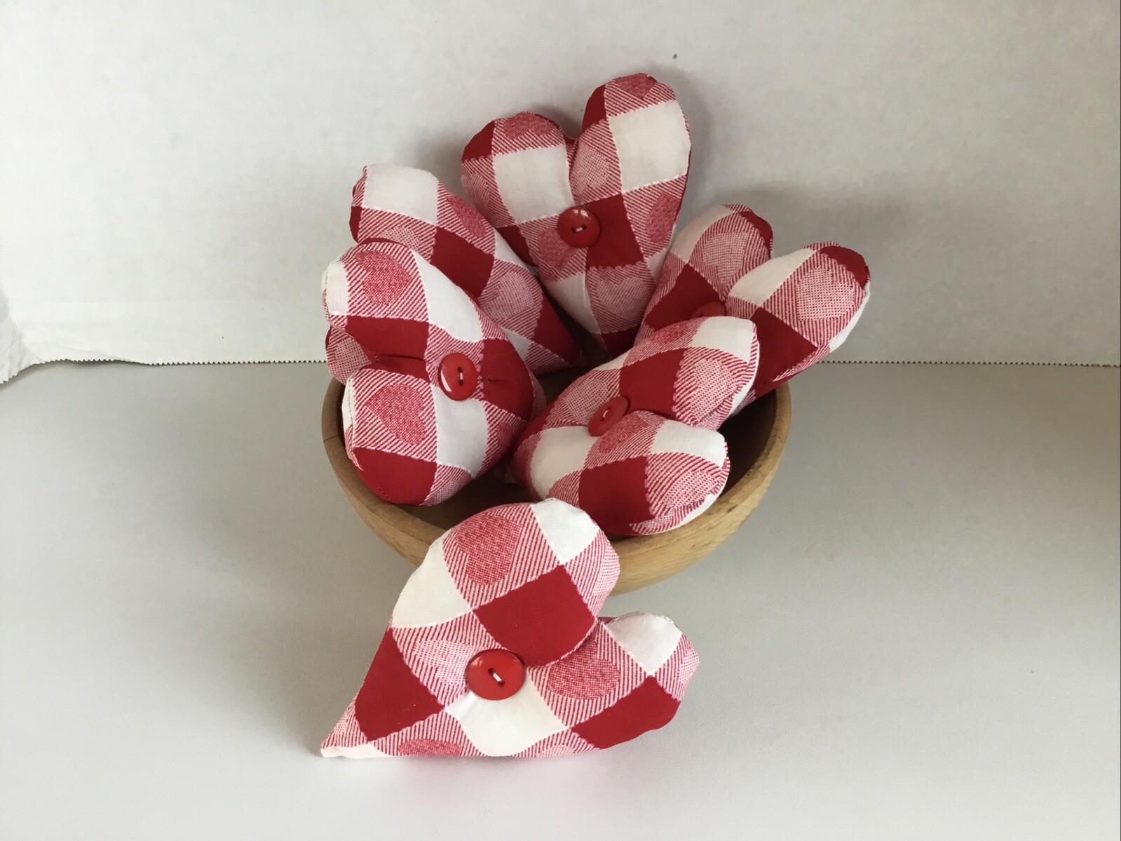 6 Red and White Valentine print fabric Bowl Fillers Hearts Tucks ornies decor