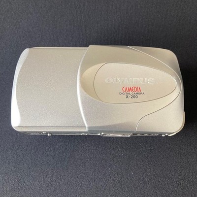 Olympus Camedia X-200 Compact Digital Camera CCD Sensor Tested