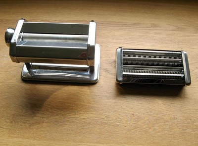 Nudelmaschine Maschine + Nudelschneider Frisch Hausgemacht. Navaris