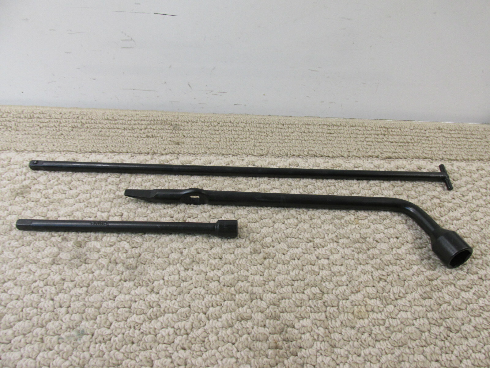 0508 Nissan Xterra Spare Tire Jack Tool Kit Set Tools OEM eBay