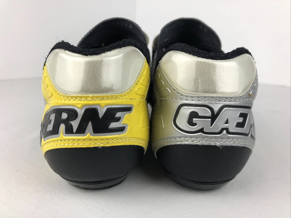 Sapatos de ciclismo Gaerne masculino 42 sapatos de estrada 2 parafusos preto prata amarelo feito na Itália - Imagem 4 de 4