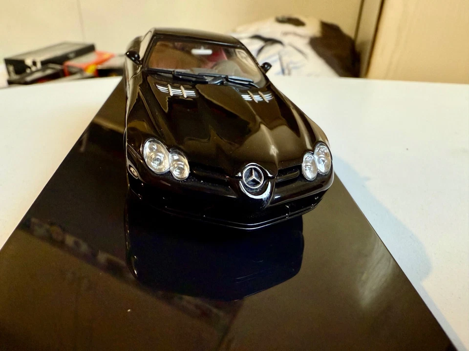 AUTOART 56122 MERCEDES BENZ SLR MCLAREN NERO 1/43 - Immagine 4 di 4