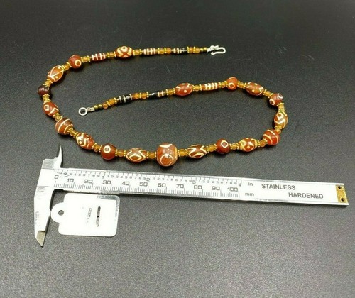 Collana di perle di corniola incise antica Mala  - Foto 10 di 11