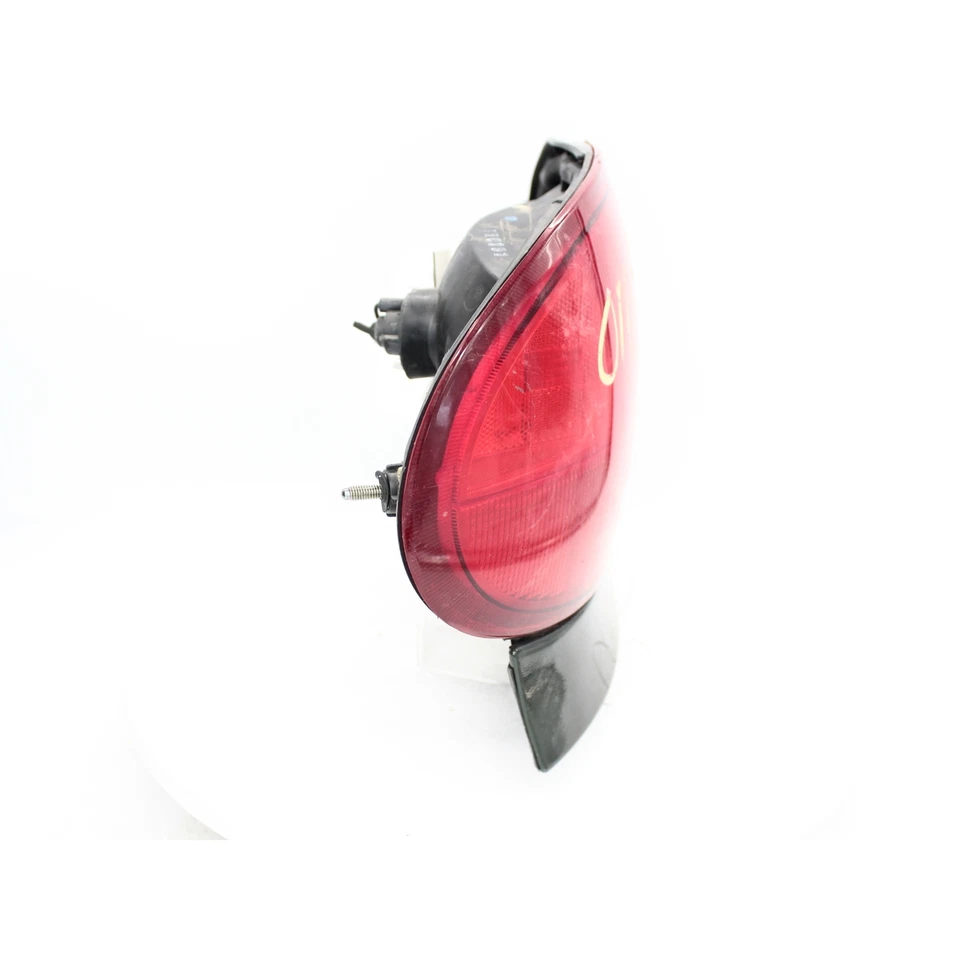 2001 Chevrolet Metro Tail Light Assembly Part Number 91173740 - Image 2 of 4