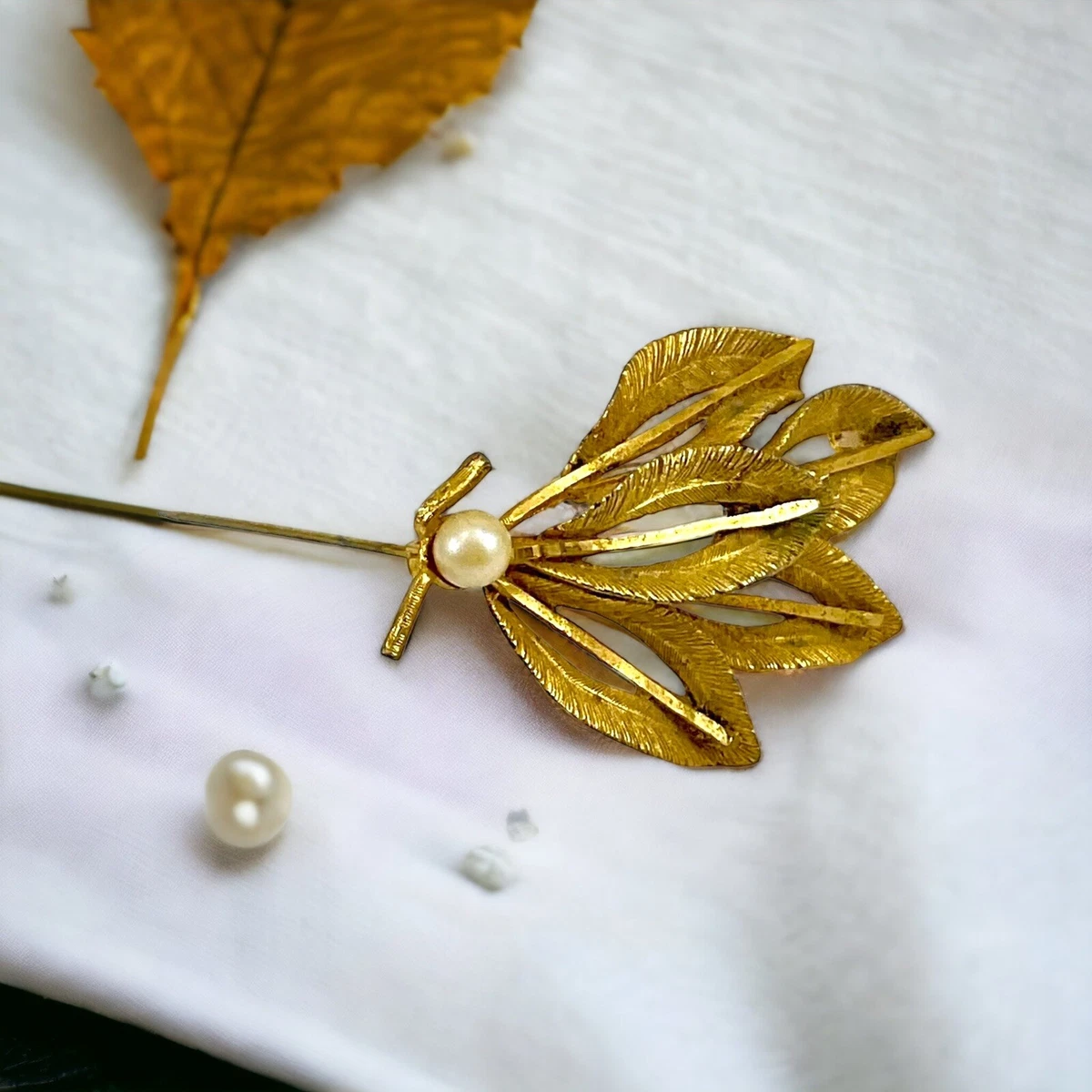 Vintage bsk deals brooch