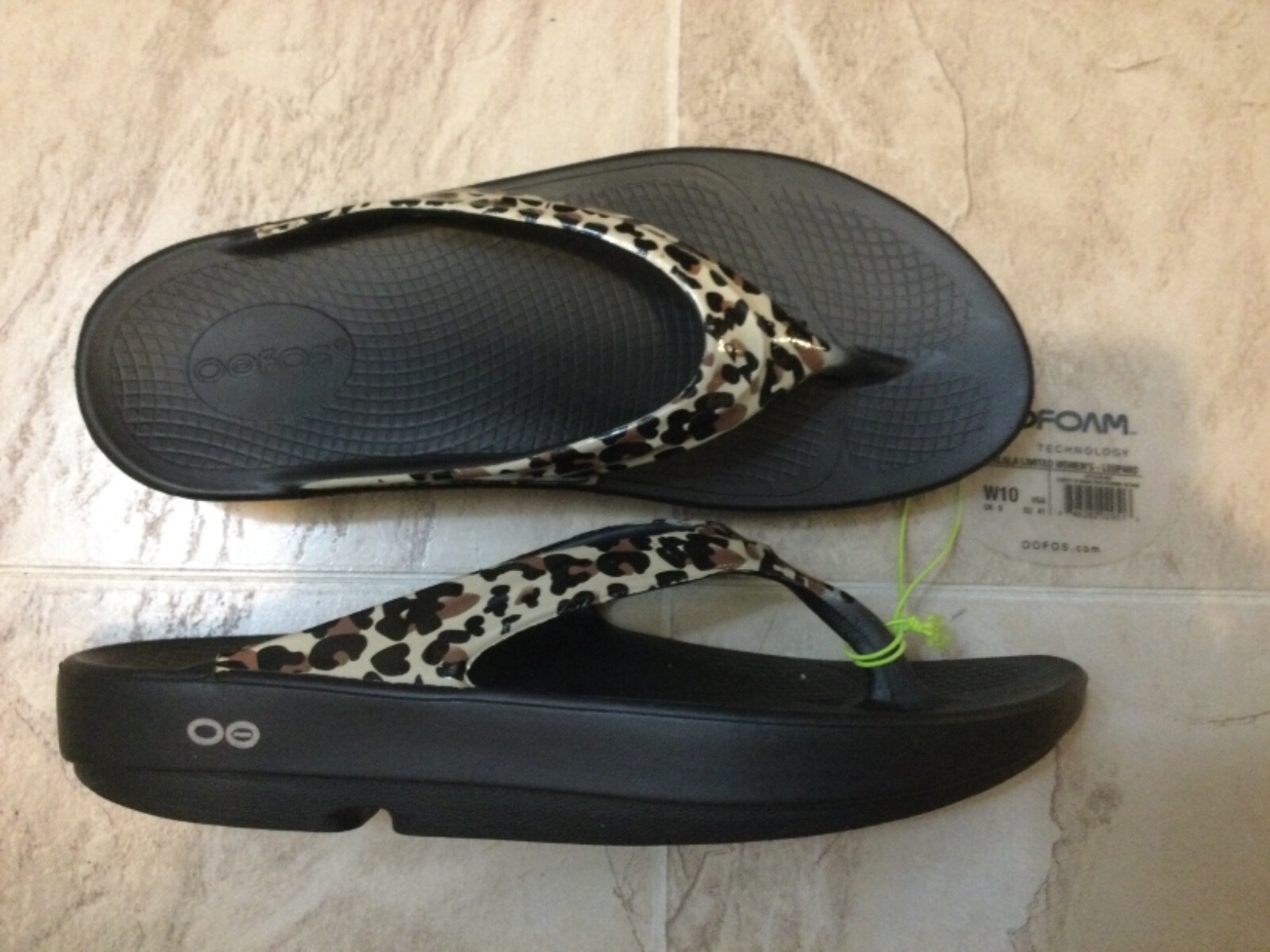 New Oofos Oolala Leopard Animal Print Black Limited Flip Flops Womens