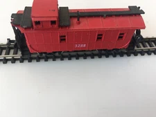 Trix Red Caboose 3288 Chip in Roof  N Scale Trains